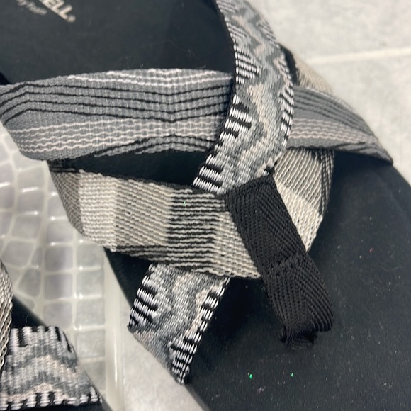 MERRELL - Picture 3 of 5